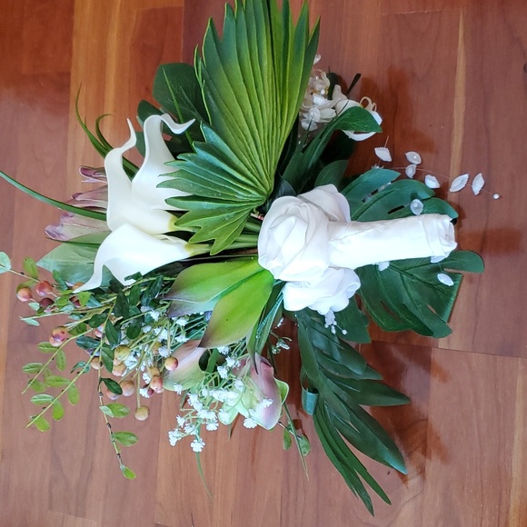 Tropical wedding bouquet - Picture 7 of 12